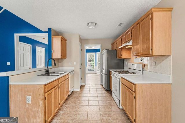 959 Briarleigh Court, Lawrenceville, GA 30044