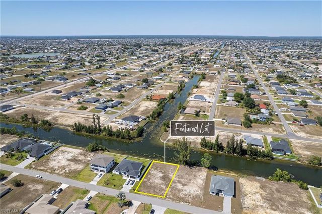 113 NE 8th TER, Cape Coral, FL 33909