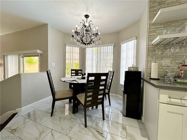 2013 Sedona Creek Circle, Las Vegas, NV 89128