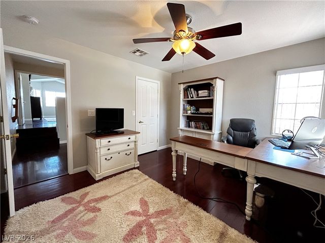 2013 Sedona Creek Circle, Las Vegas, NV 89128