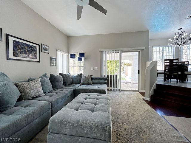 2013 Sedona Creek Circle, Las Vegas, NV 89128