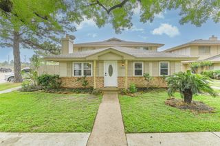 5646 Birchmont Drive 11, Houston, TX 77091