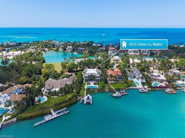 4253 Cutlass LN, Naples, FL 34102