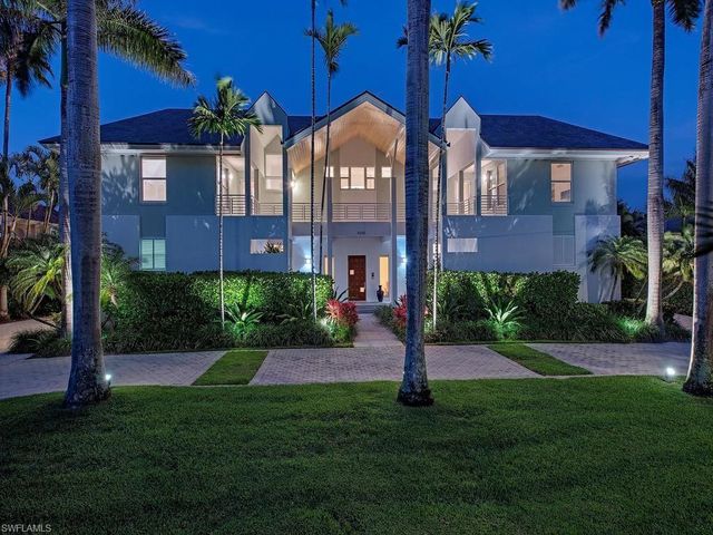 4253 Cutlass LN, Naples, FL 34102