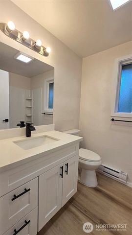 924 - 926 CRESTVIEW Lane, Mount Vernon, WA 98273