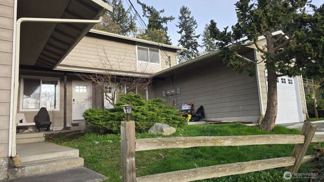 924 - 926 CRESTVIEW Lane, Mount Vernon, WA 98273