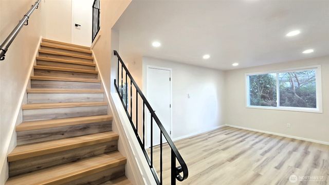 924 - 926 CRESTVIEW Lane, Mount Vernon, WA 98273
