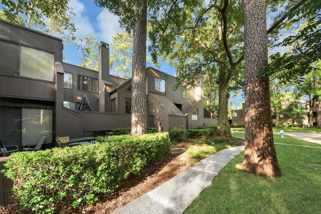 330 Litchfield Lane 37, Houston, TX 77024