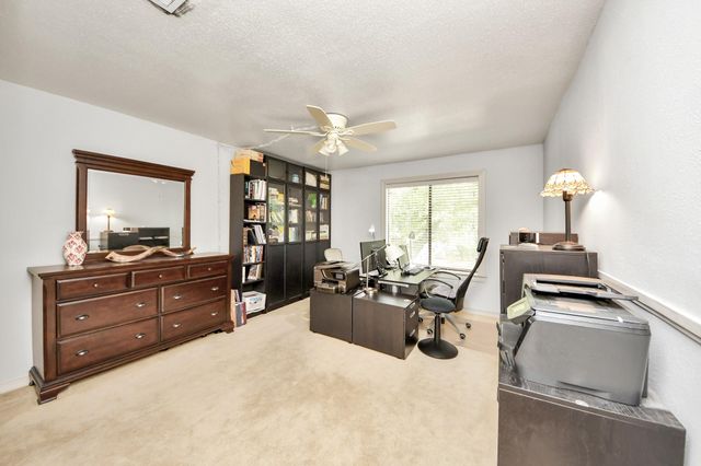 330 Litchfield Lane 37, Houston, TX 77024