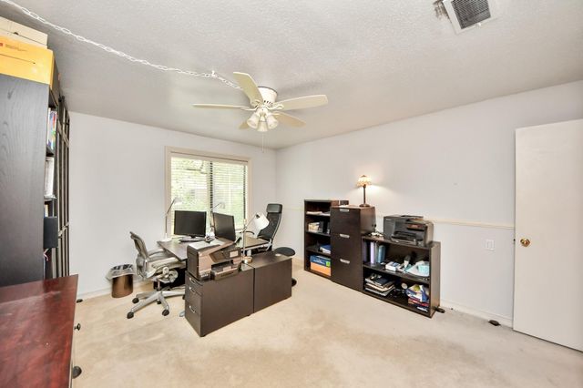 330 Litchfield Lane 37, Houston, TX 77024