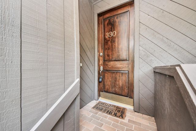 330 Litchfield Lane 37, Houston, TX 77024