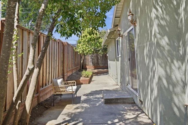 1041 November Drive, Cupertino, CA 95014