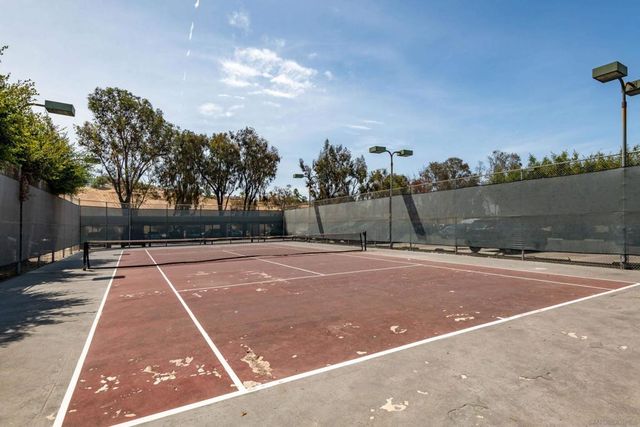 2980 Alta View Dr 202, San Diego, CA 92139