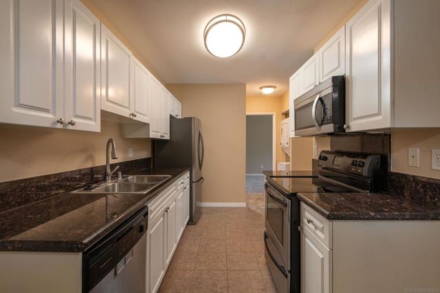 2980 Alta View Dr 202, San Diego, CA 92139