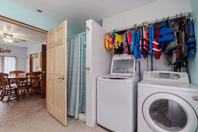 8532 E Wesley Lane, North Webster, IN 46555