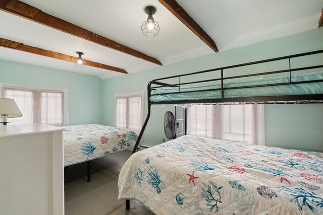 8532 E Wesley Lane, North Webster, IN 46555