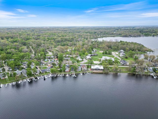 8532 E Wesley Lane, North Webster, IN 46555