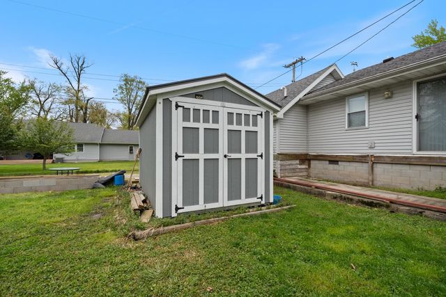 8532 E Wesley Lane, North Webster, IN 46555