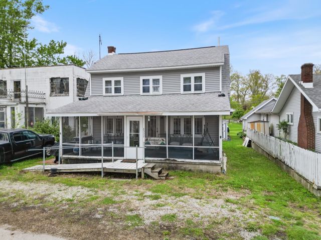 8532 E Wesley Lane, North Webster, IN 46555