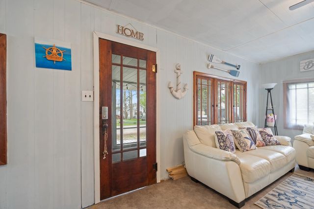 8532 E Wesley Lane, North Webster, IN 46555