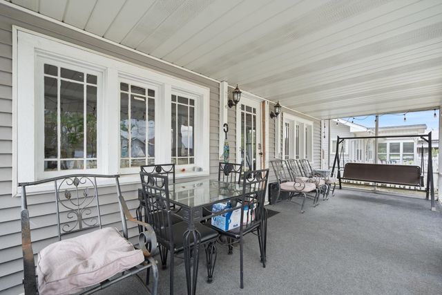 8532 E Wesley Lane, North Webster, IN 46555