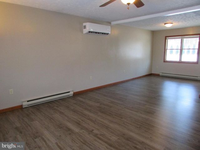 346 LUTZ LN, Port Matilda, PA 16870