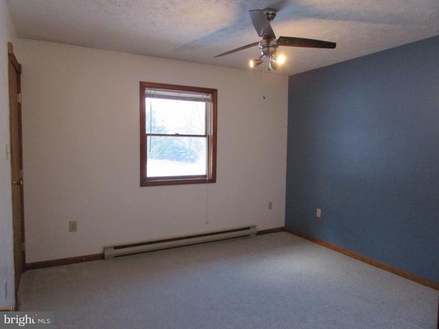 346 LUTZ LN, Port Matilda, PA 16870