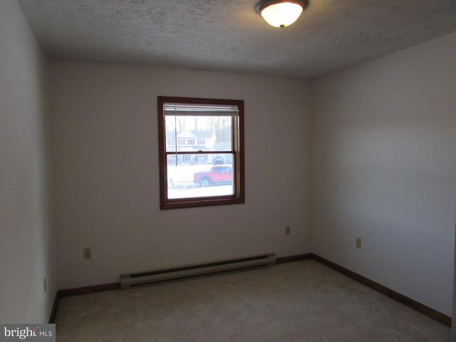 346 LUTZ LN, Port Matilda, PA 16870