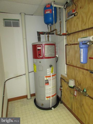 346 LUTZ LN, Port Matilda, PA 16870