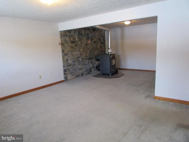 346 LUTZ LN, Port Matilda, PA 16870