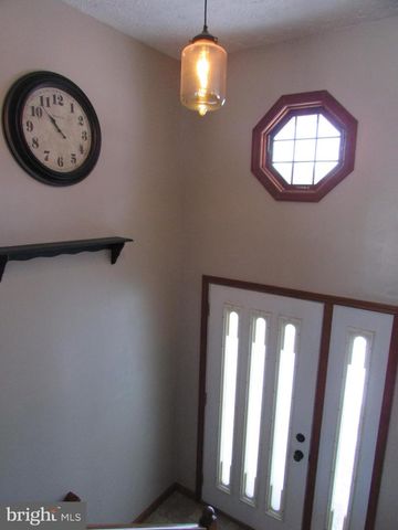 346 LUTZ LN, Port Matilda, PA 16870