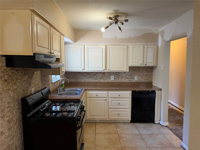 4209 Monna Street, Haltom City, TX 76117