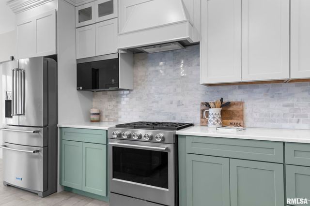 10 The Elms Lane, Springfield, IL 62712