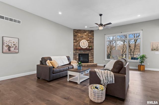 10 The Elms Lane, Springfield, IL 62712