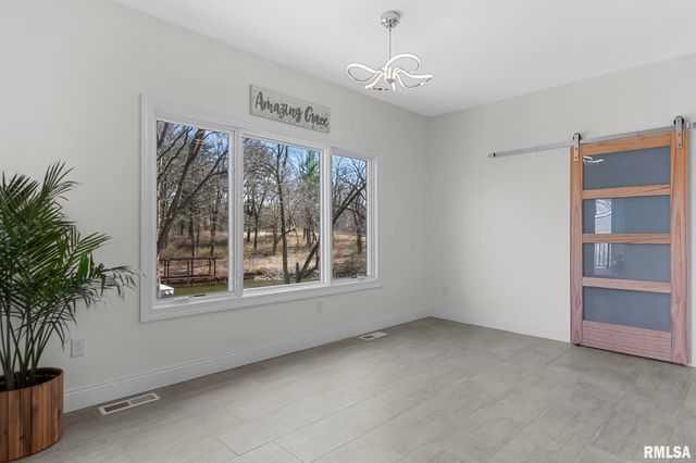 10 The Elms Lane, Springfield, IL 62712