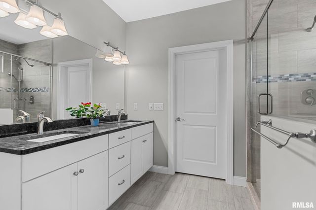 10 The Elms Lane, Springfield, IL 62712