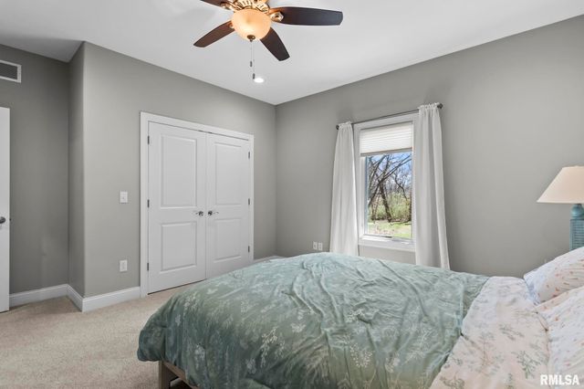 10 The Elms Lane, Springfield, IL 62712