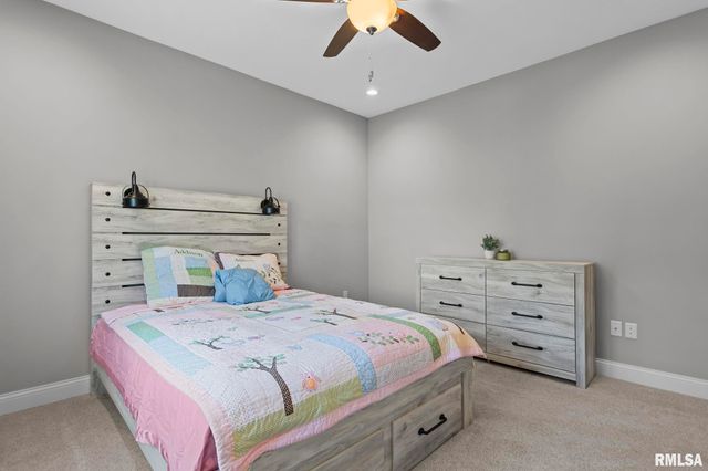 10 The Elms Lane, Springfield, IL 62712