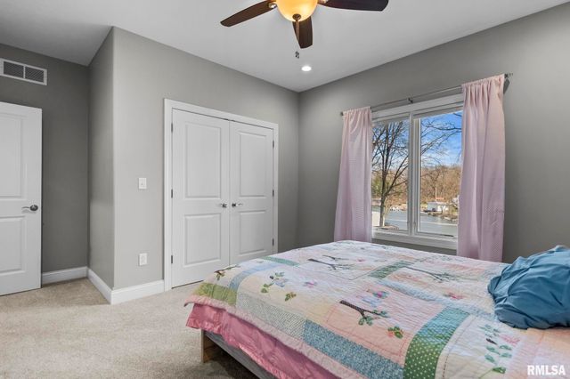 10 The Elms Lane, Springfield, IL 62712