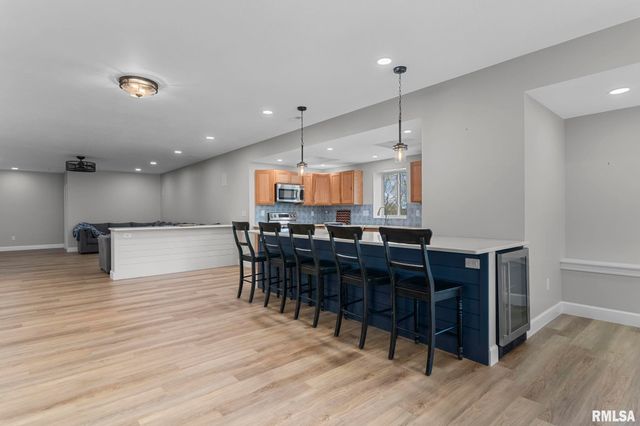 10 The Elms Lane, Springfield, IL 62712