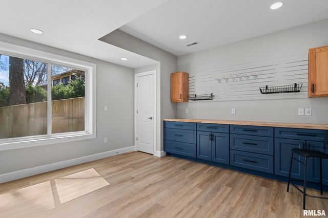 10 The Elms Lane, Springfield, IL 62712