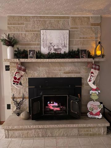 24975 Coshocton Road, Howard, OH 43028