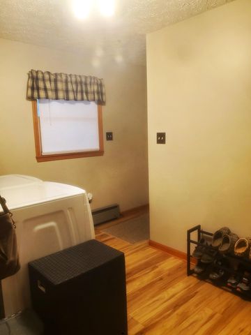 24975 Coshocton Road, Howard, OH 43028