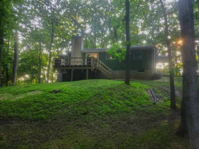 24975 Coshocton Road, Howard, OH 43028