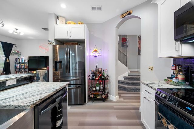 10302 STONE MOSS AVENUE, Tampa, FL 33647