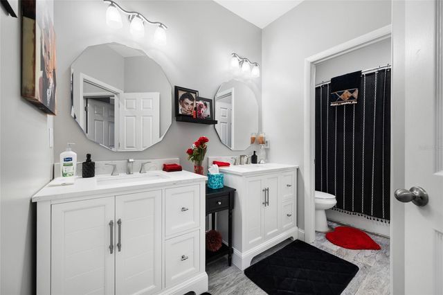 10302 STONE MOSS AVENUE, Tampa, FL 33647