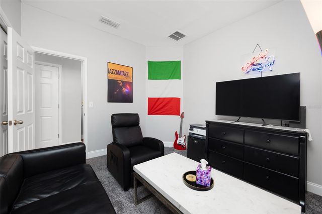 10302 STONE MOSS AVENUE, Tampa, FL 33647