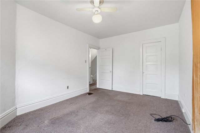 52 Oakwood Road, Crafton, PA 15205
