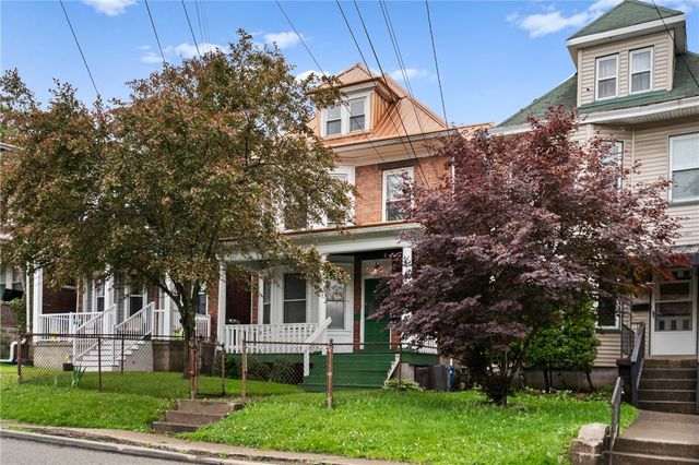 52 Oakwood Road, Crafton, PA 15205