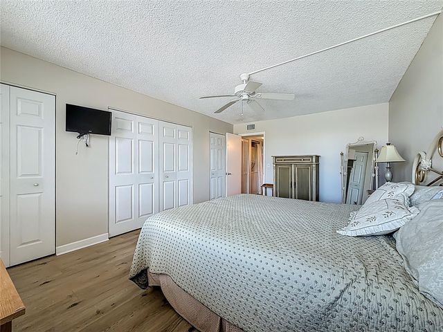 7401 BAY ISLAND DRIVE S 232, South Pasadena, FL 33707